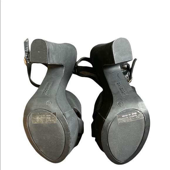 BAMBOO black heels. size 9 - Picture 3 of 3